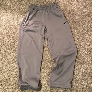 Medium gray Nike Elite sweatpants.